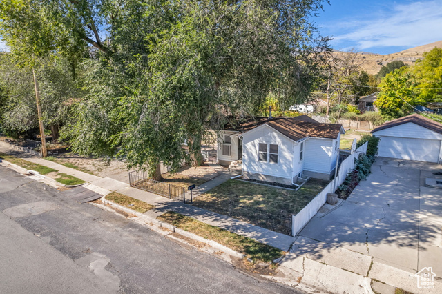 Photo 29 for MLS #2116465 at 2944 S Spencer Ave