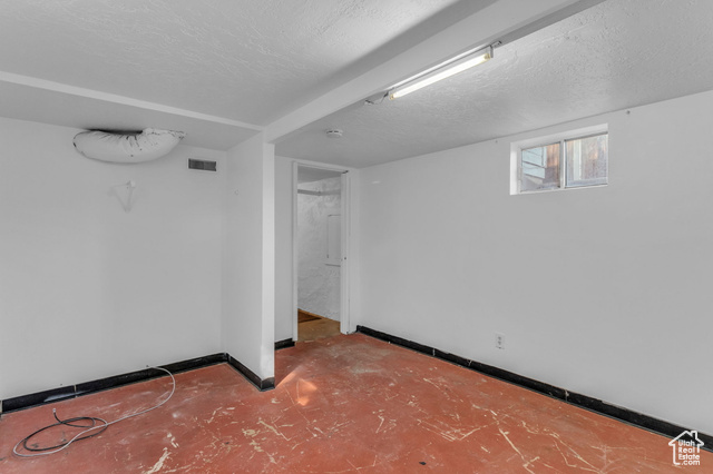 Photo 22 for MLS #2116465 at 2944 S Spencer Ave