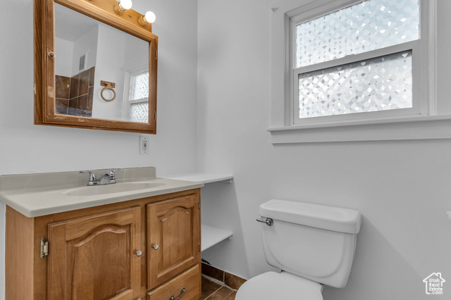 Photo 17 for MLS #2116465 at 2944 S Spencer Ave