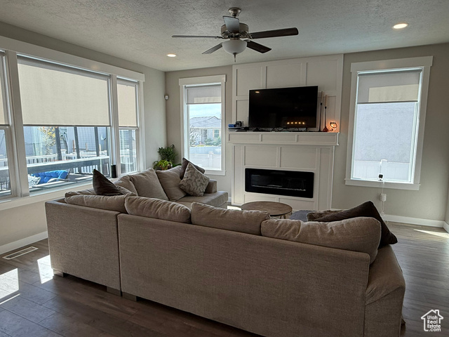 Photo 3 for MLS #2116471 at 1754 E 1560 North