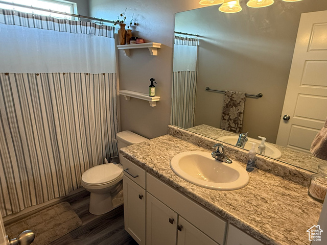 Photo 19 for MLS #2116471 at 1754 E 1560 North
