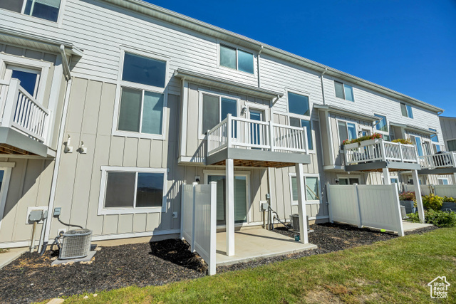 Photo 8 for MLS #2116476 at 1027 W Coral Charm Way