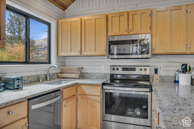 Photo 10 for MLS #2116490 at 2100 Canyon Resorts Dr #5A