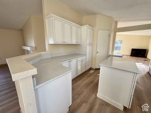 Photo 16 for MLS #2116495 at 1461 N Broadhollow Rd #36/37