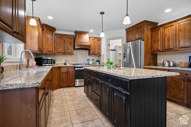 Photo 13 for MLS #2116497 at 624 W Aspen Hills Blvd