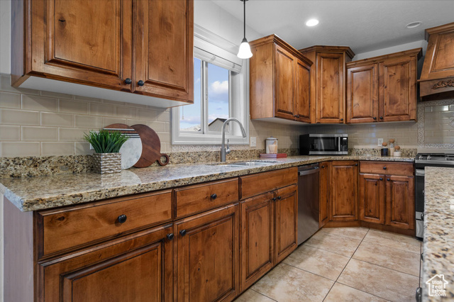 Photo 15 for MLS #2116497 at 624 W Aspen Hills Blvd