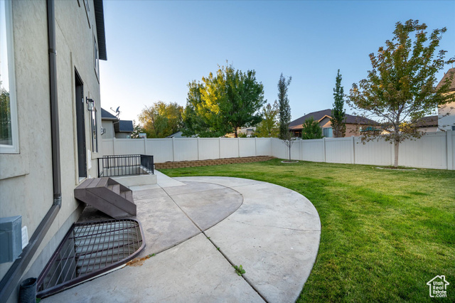 Photo 64 for MLS #2116497 at 624 W Aspen Hills Blvd