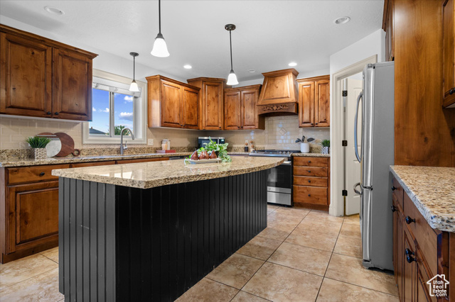 Photo 14 for MLS #2116497 at 624 W Aspen Hills Blvd