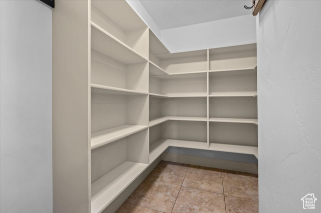 Photo 18 for MLS #2116497 at 624 W Aspen Hills Blvd