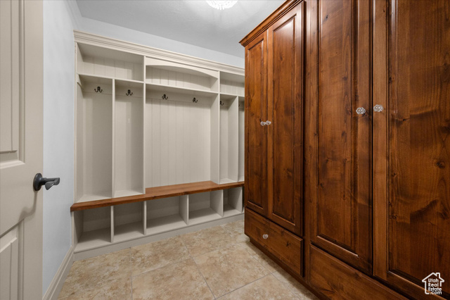 Photo 23 for MLS #2116497 at 624 W Aspen Hills Blvd