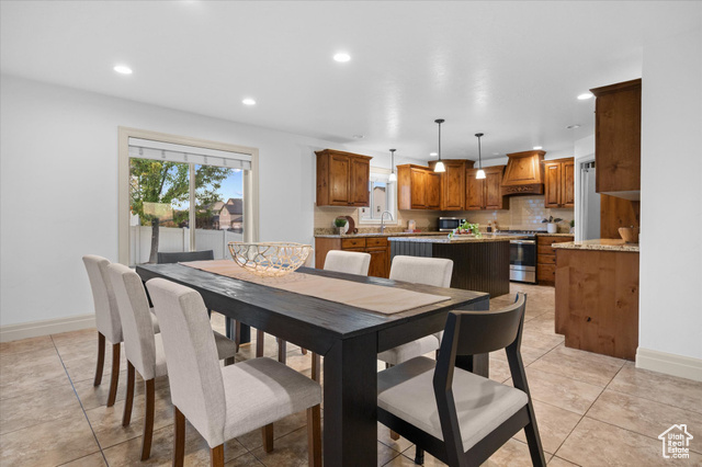 Photo 11 for MLS #2116497 at 624 W Aspen Hills Blvd