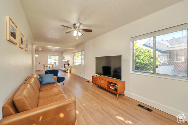 Photo 9 for MLS #2116504 at 1206 E Ridgedale Ln