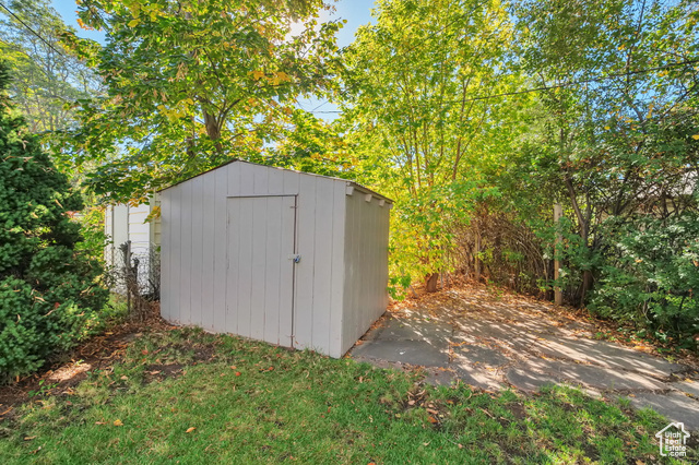 Photo 20 for MLS #2116504 at 1206 E Ridgedale Ln