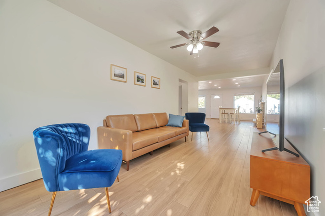 Photo 8 for MLS #2116504 at 1206 E Ridgedale Ln