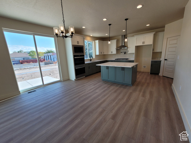 Photo 9 for MLS #2116512 at 2909 S Richards View Rd #6