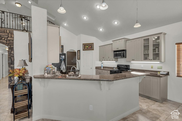 Photo 8 for MLS #2116522 at 222 S Valley View Dr