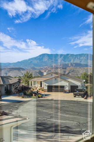 Photo 21 for MLS #2116522 at 222 S Valley View Dr