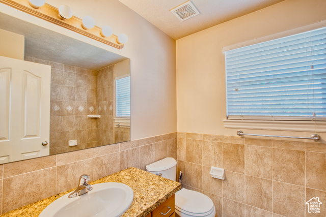 Photo 17 for MLS #2116532 at 916 S 1760 West