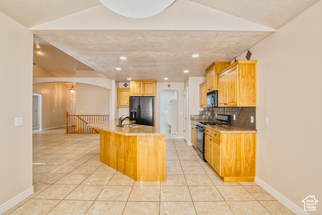 Photo 8 for MLS #2116532 at 916 S 1760 West