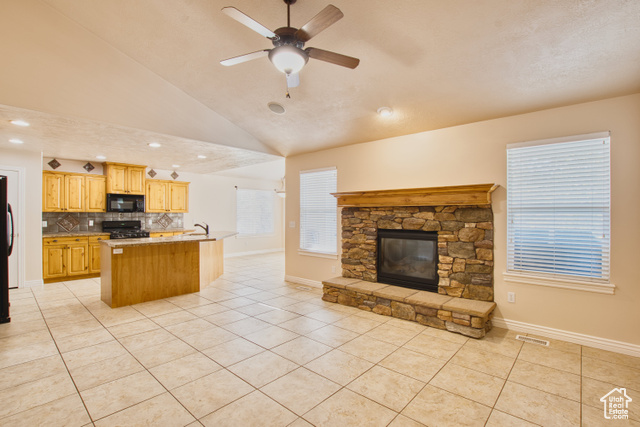 Photo 9 for MLS #2116532 at 916 S 1760 West