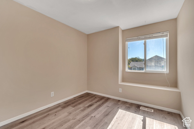 Photo 22 for MLS #2116536 at 1146 W Athleen Dr
