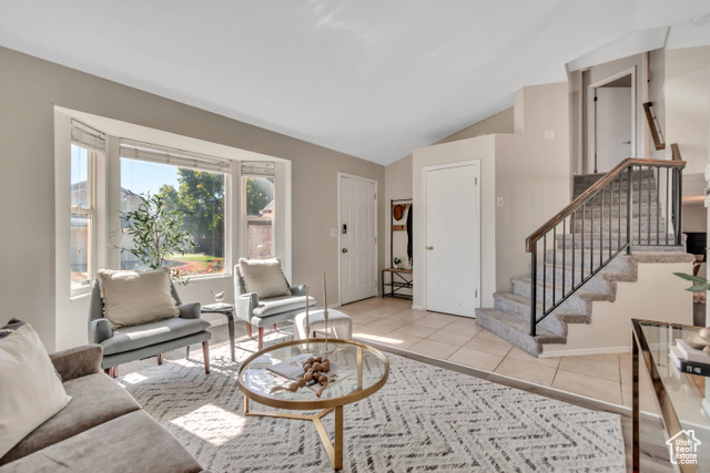 Photo 4 for MLS #2116536 at 1146 W Athleen Dr