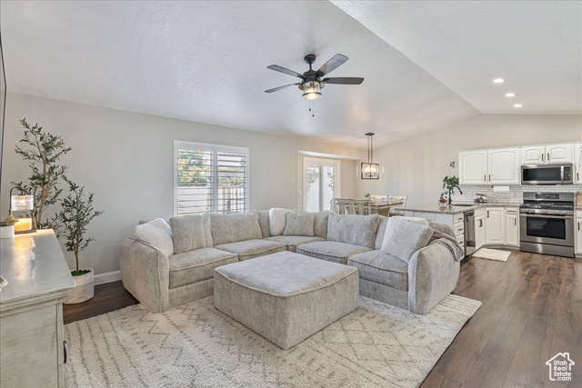Photo 5 for MLS #2116547 at 23 E 2150 North