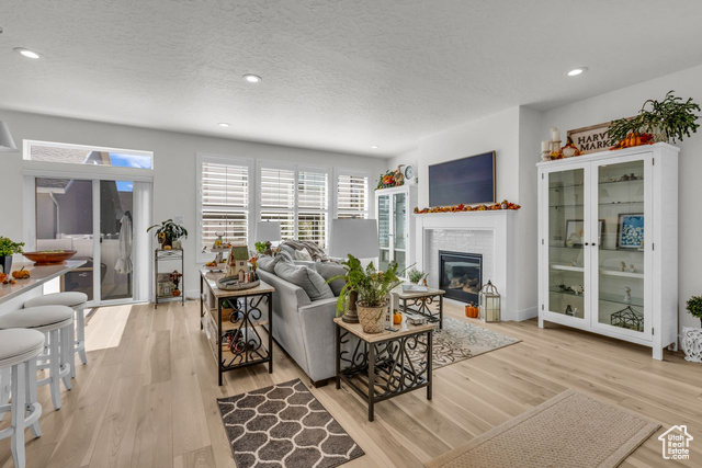 Photo 15 for MLS #2116559 at 447 W June Dr