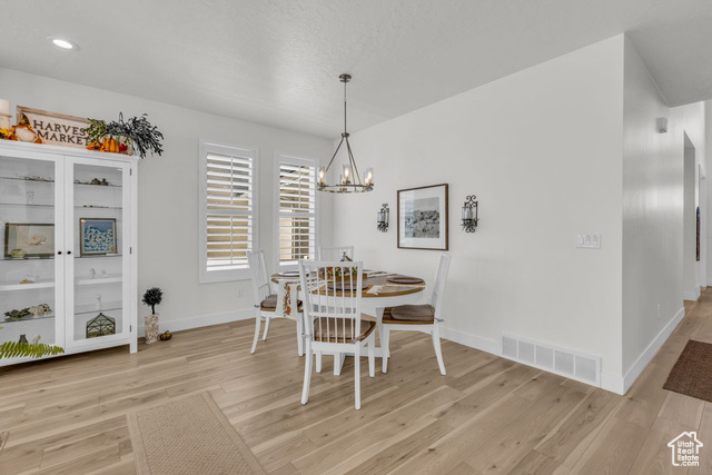 Photo 10 for MLS #2116559 at 447 W June Dr
