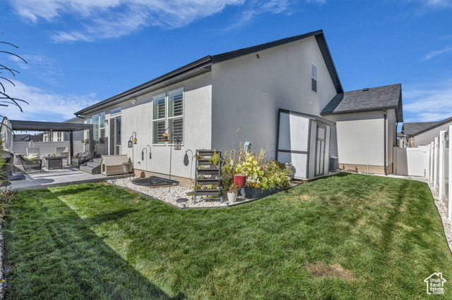 Photo 37 for MLS #2116559 at 447 W June Dr