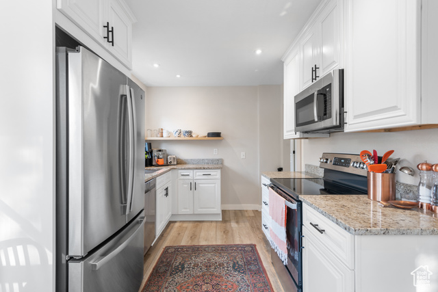 Photo 9 for MLS #2116561 at 1903 E Redondo Ave
