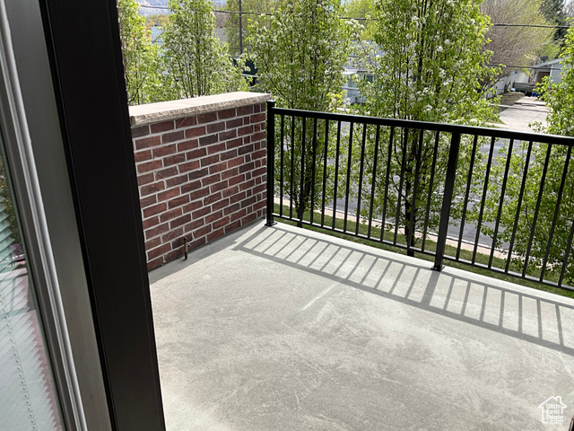 Photo 8 for MLS #2116563 at 1426 E Komenda Way #19