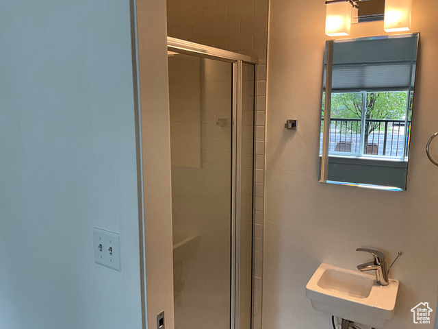 Photo 18 for MLS #2116563 at 1426 E Komenda Way #19