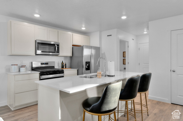 Photo 3 for MLS #2116566 at 319 E Glencoe Dr #1094