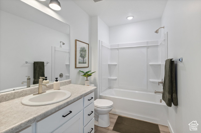 Photo 20 for MLS #2116575 at 1388 E 1280 North #06-20