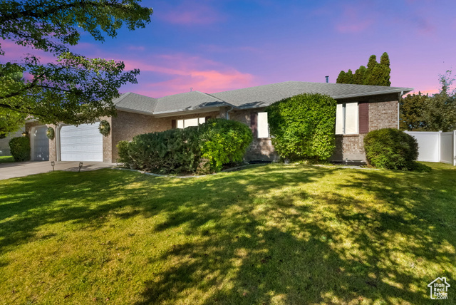4438 W LENNOX DR, South Jordan UT 84009