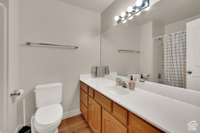 Photo 15 for MLS #2116578 at 4438 W Lennox Dr