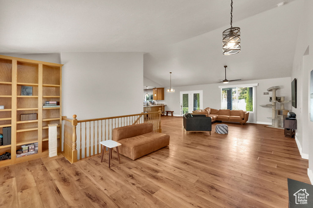 Photo 7 for MLS #2116578 at 4438 W Lennox Dr