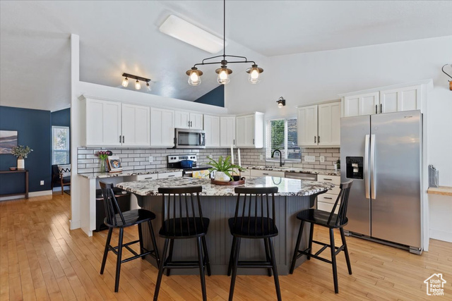 Photo 6 for MLS #2116582 at 429 W 1050 North