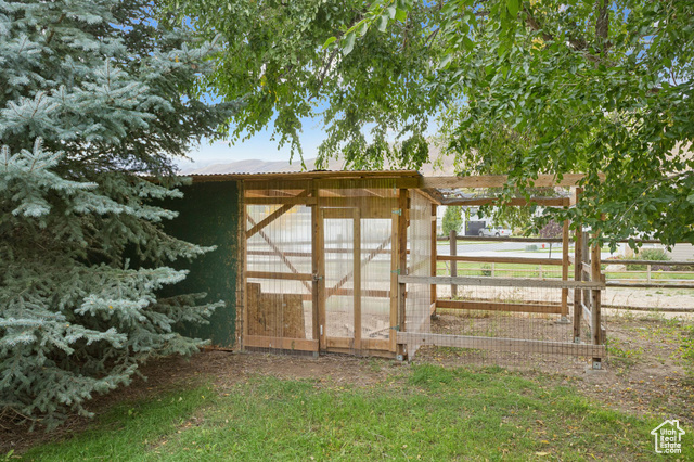 Photo 26 for MLS #2116586 at 590 S Center St