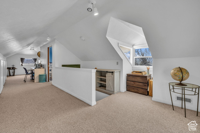 Photo 17 for MLS #2116586 at 590 S Center St