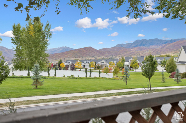 Photo 7 for MLS #2116586 at 590 S Center St