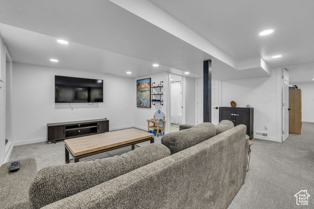 Photo 21 for MLS #2116586 at 590 S Center St