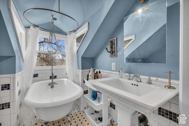 Photo 18 for MLS #2116586 at 590 S Center St