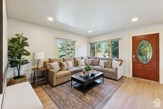 Photo 9 for MLS #2116586 at 590 S Center St