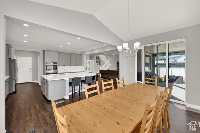 Photo 15 for MLS #2116596 at 94 E Broxburn Way