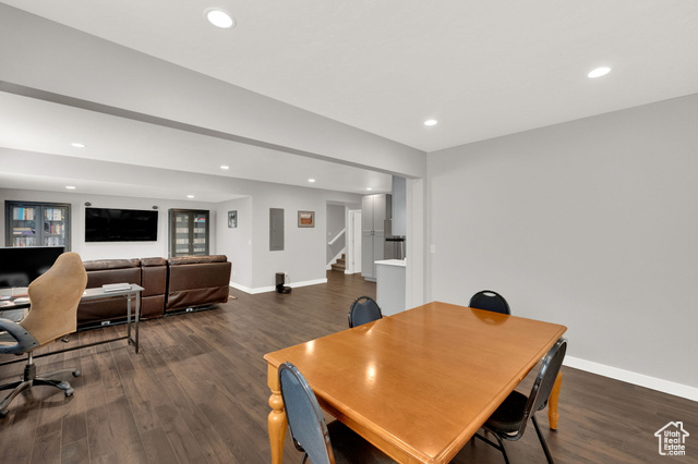 Photo 32 for MLS #2116596 at 94 E Broxburn Way