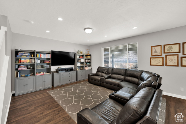 Photo 9 for MLS #2116596 at 94 E Broxburn Way