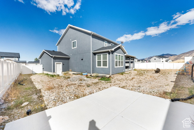 Photo 35 for MLS #2116596 at 94 E Broxburn Way
