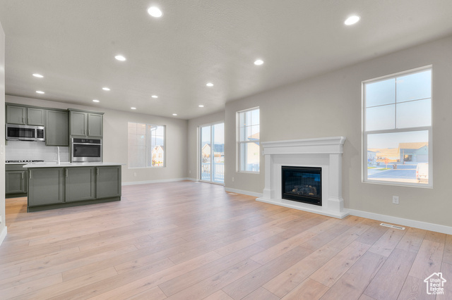 Photo 8 for MLS #2116606 at 1271 E Desert Peak